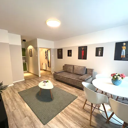 Nova * Budapest